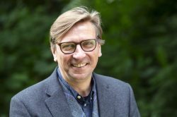 Beruf: Selbständig als Buchhändler
Politische Schwerpunkte: Bildung, Kultur, Klima